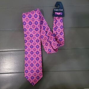 CAPE COD Neckwear Men's pink Tie with a Multi color geometric pattern